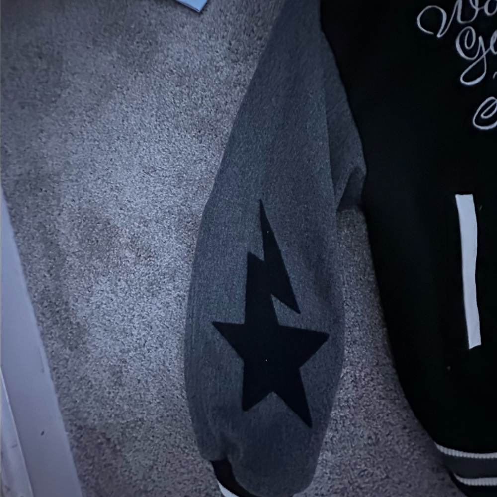 Baoe varsity jacket - Picture 3 of 6